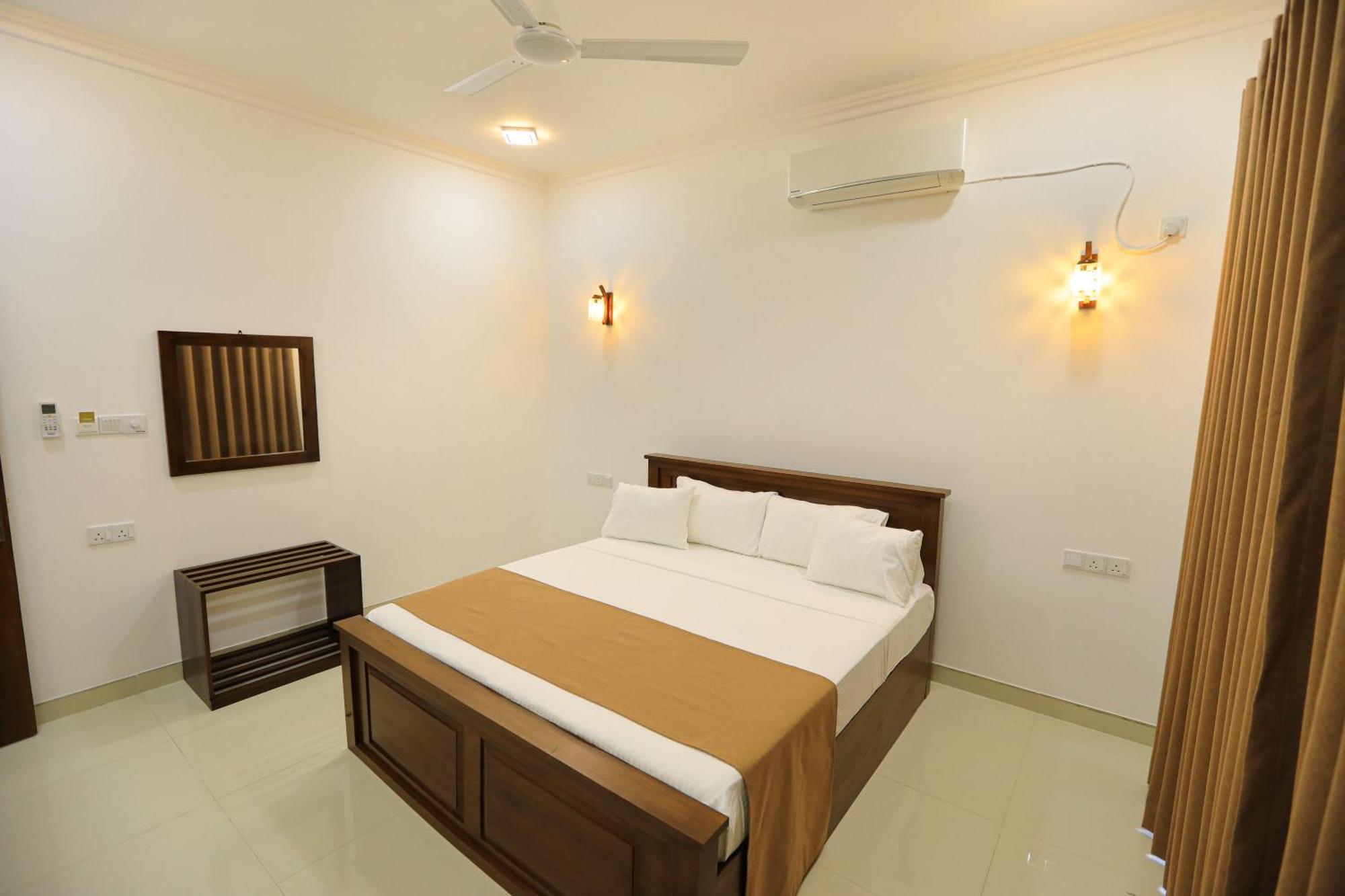 D Marit Motel Negombo Extérieur photo