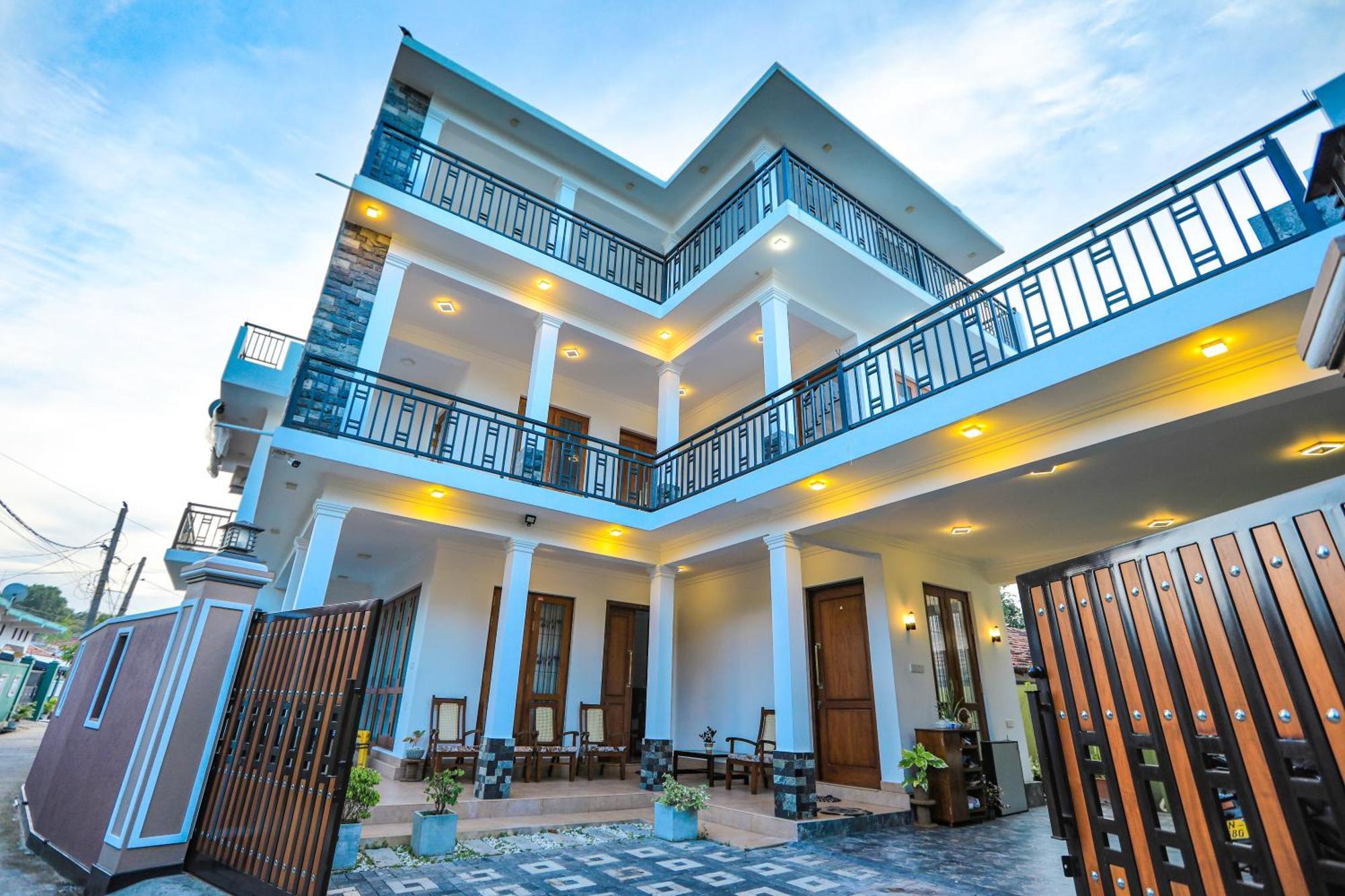 D Marit Motel Negombo Extérieur photo
