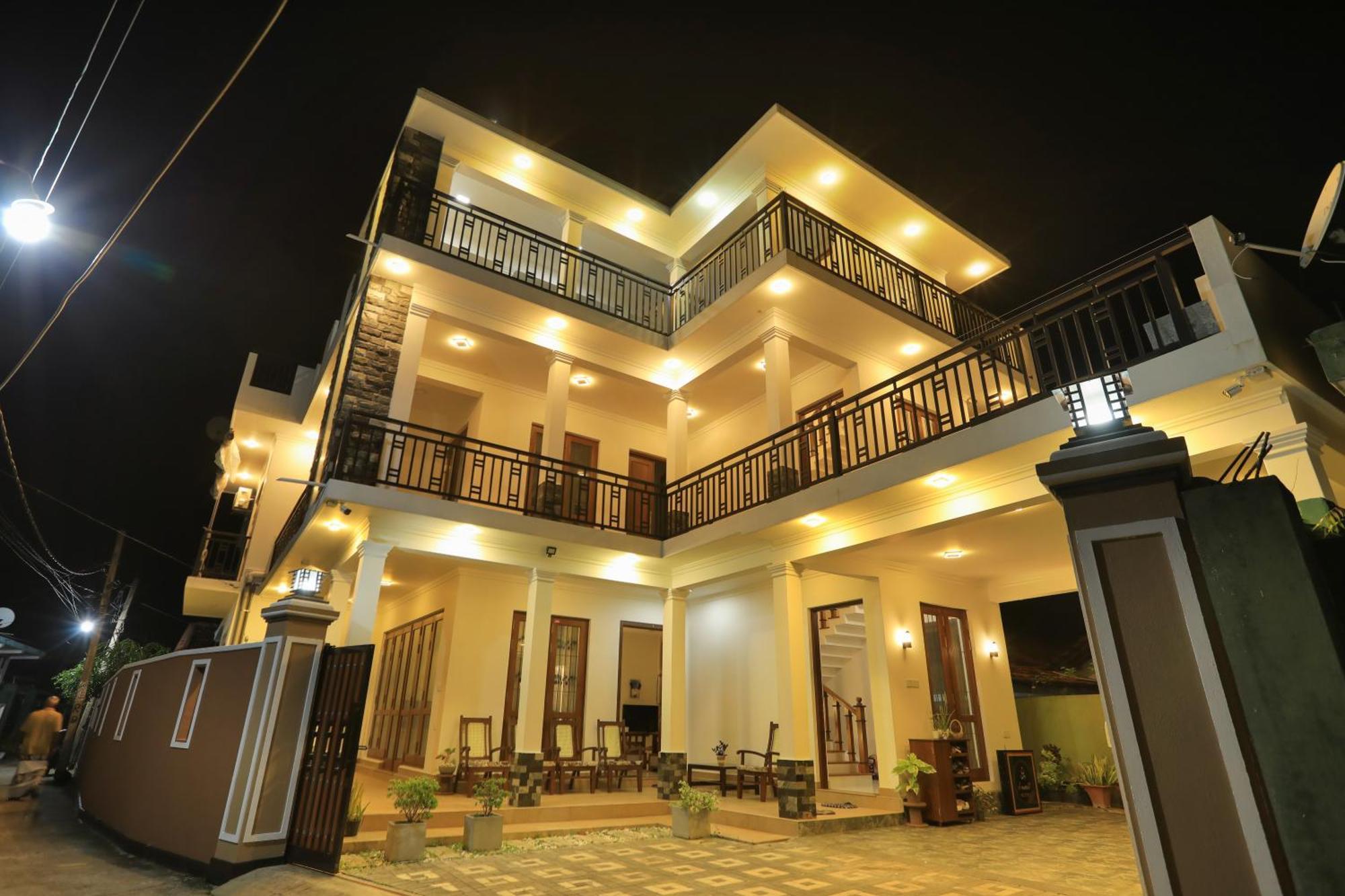 D Marit Motel Negombo Extérieur photo